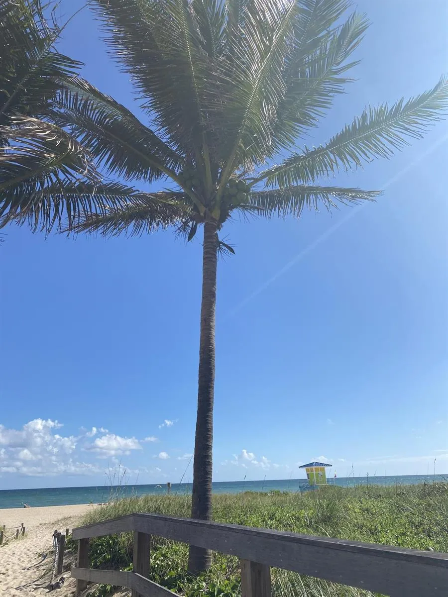 2860 NE 14TH ST STREET #404D Pompano Beach, FL 33062