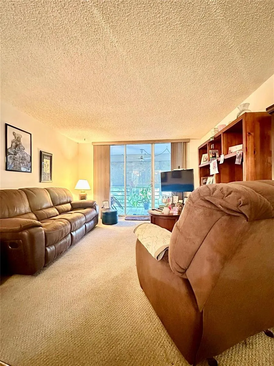 4899 NW 26th Court Lauderdale Lakes, FL 33313