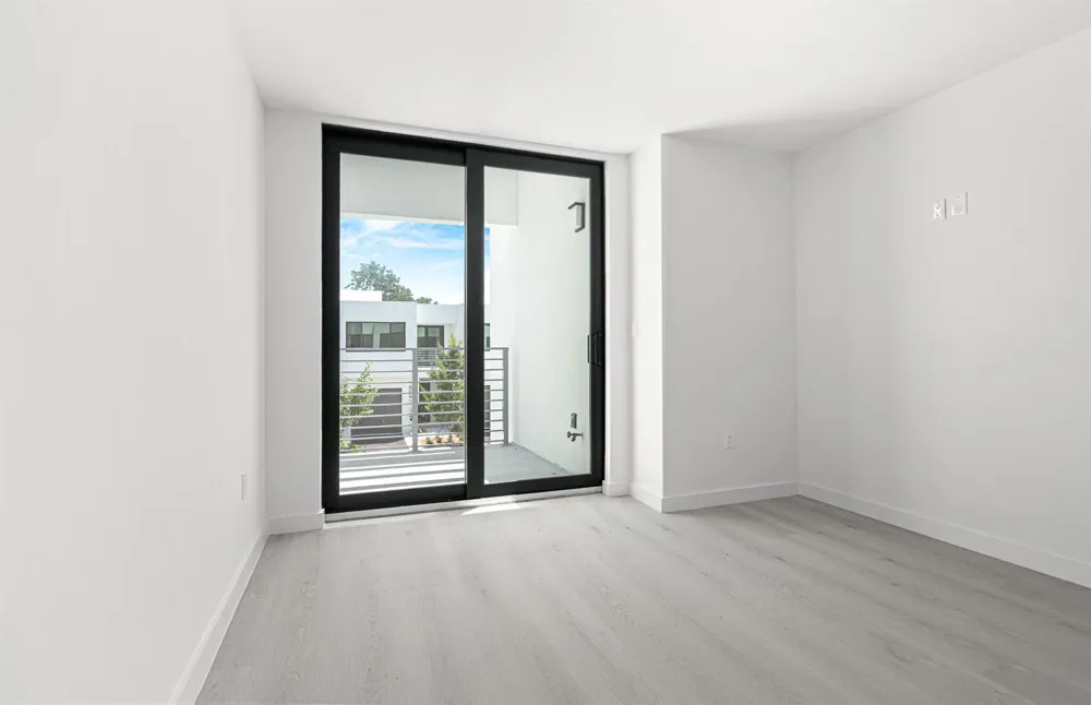 702 CYPRESS GROVE DRIVE #702 Pompano Beach, FL 33069