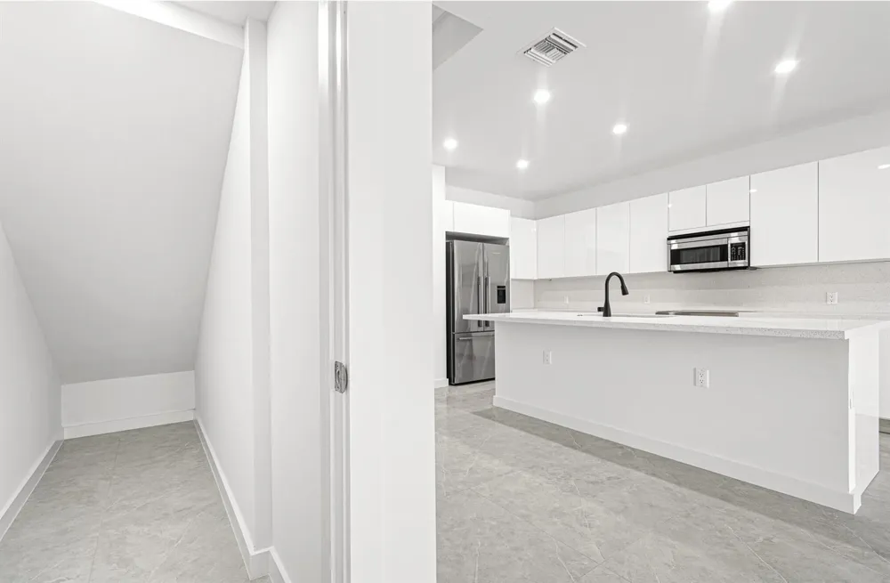 702 CYPRESS GROVE DRIVE #702 Pompano Beach, FL 33069