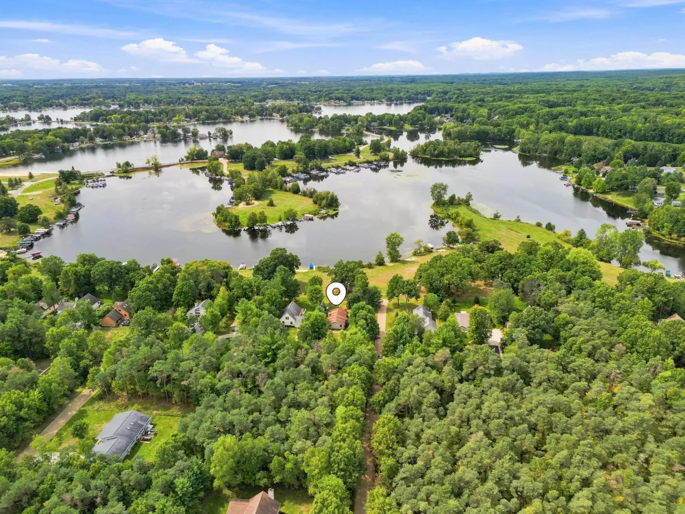 10111 Peppermill Lane Canadian Lakes, MI 49346