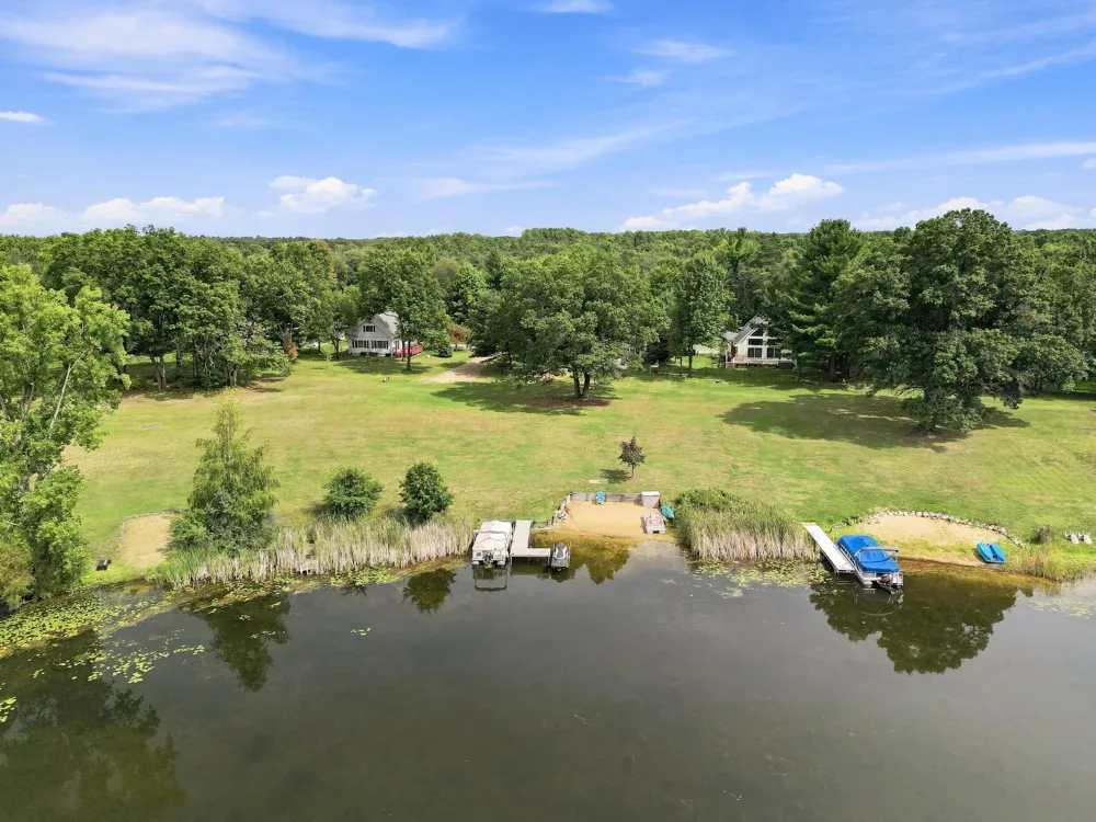 10111 Peppermill Lane Canadian Lakes, MI 49346
