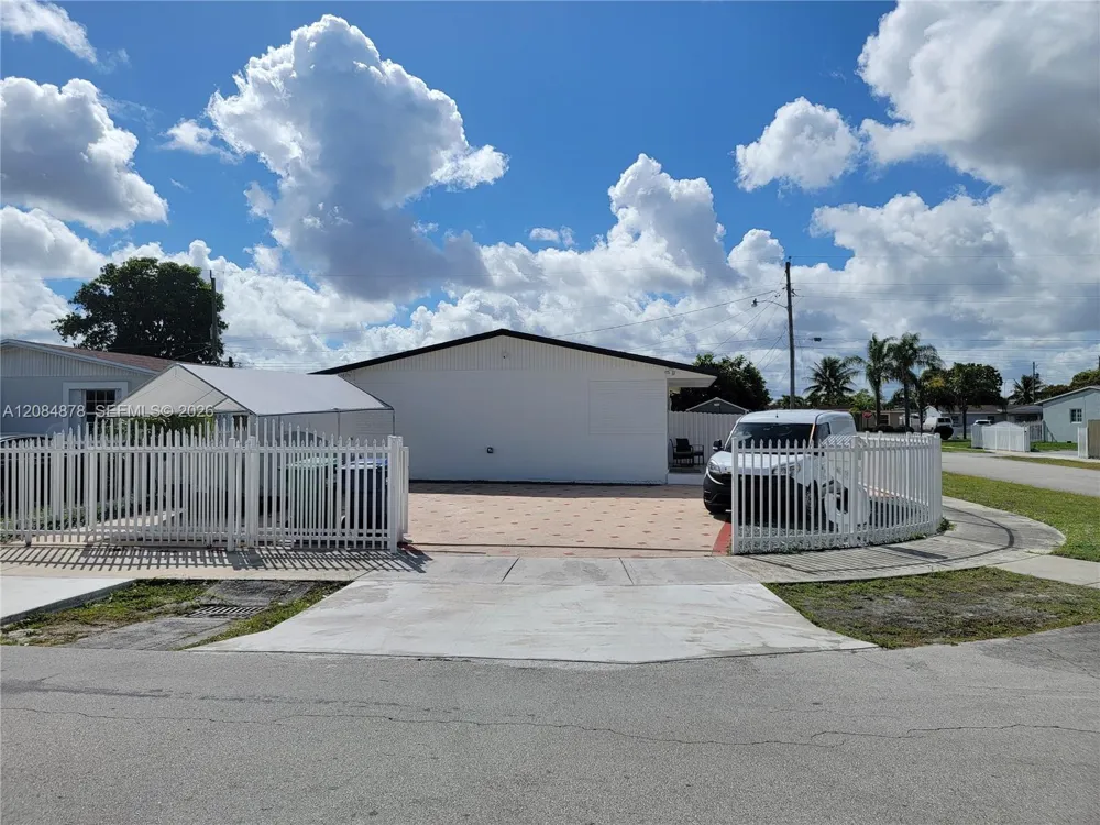 4480 NW 170th St #4480 Miami Gardens, FL 33055