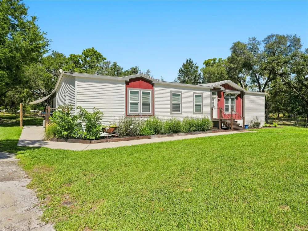 341 SUNCOAST BOULEVARD Spring Hill, FL 34608