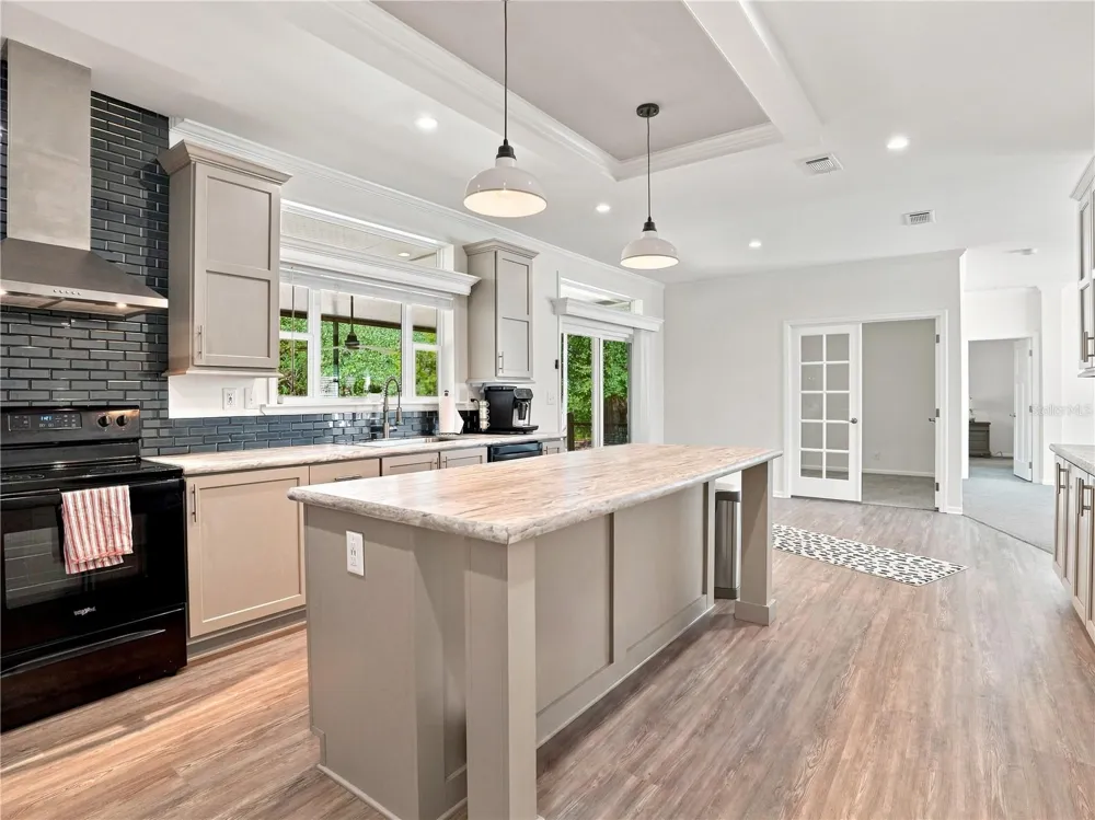 341 SUNCOAST BOULEVARD Spring Hill, FL 34608