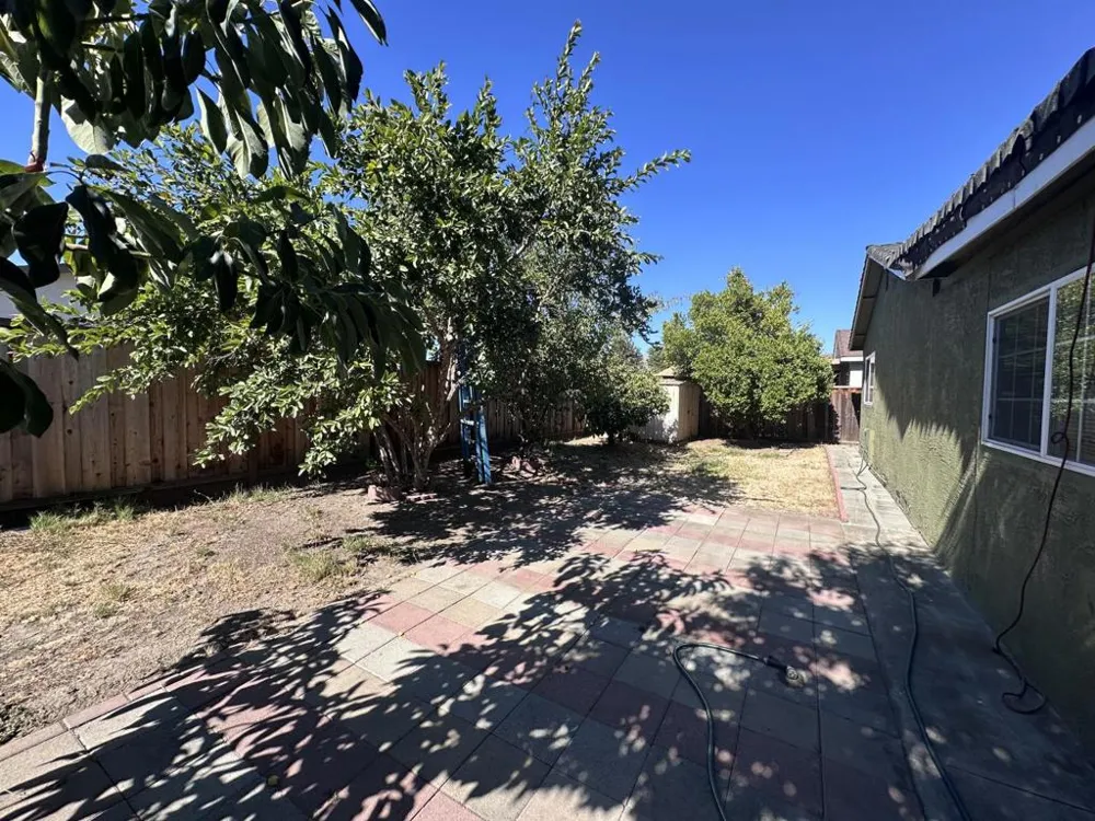 2483 Ocala Avenue San Jose, CA 95122