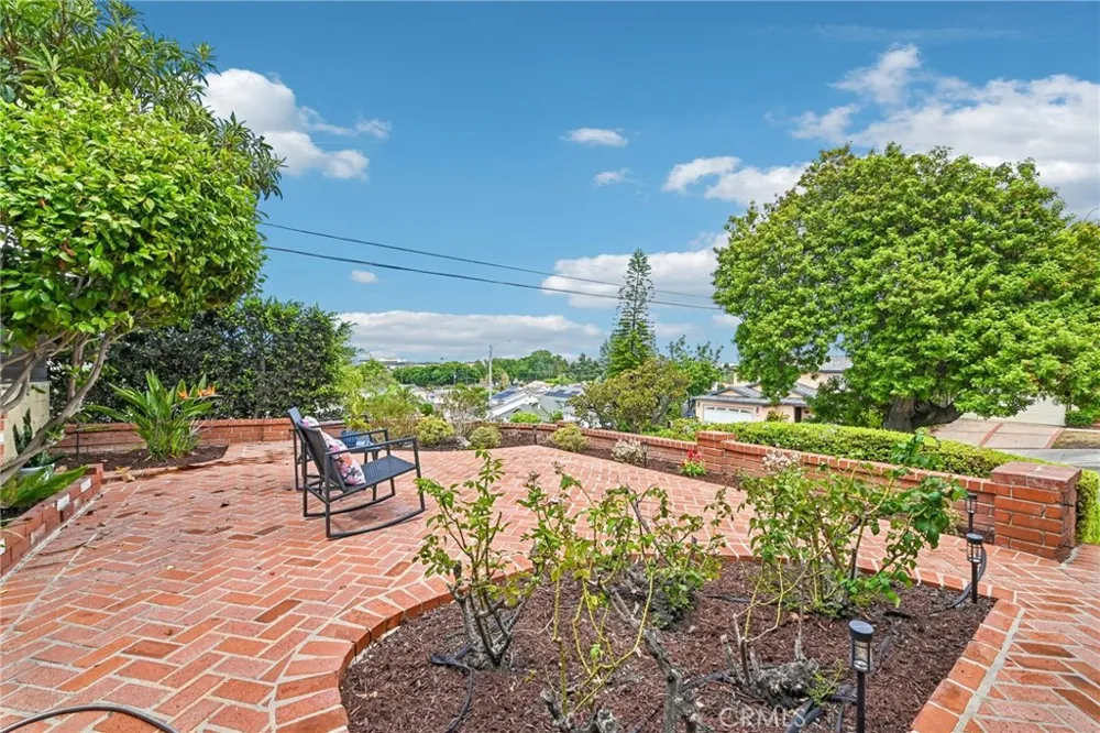 1311 Meyler San Pedro, CA 90731