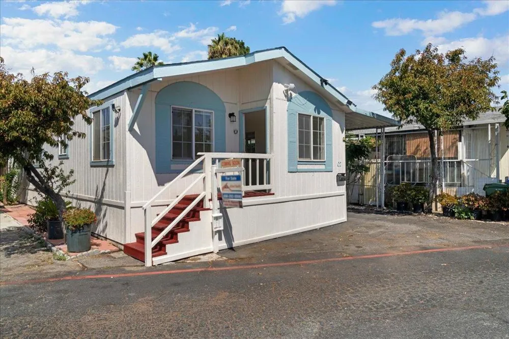 661 Bonita Avenue #2 San Jose, CA 95116