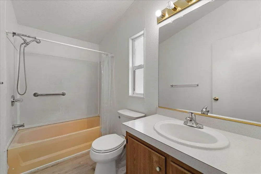 661 Bonita Avenue #2 San Jose, CA 95116