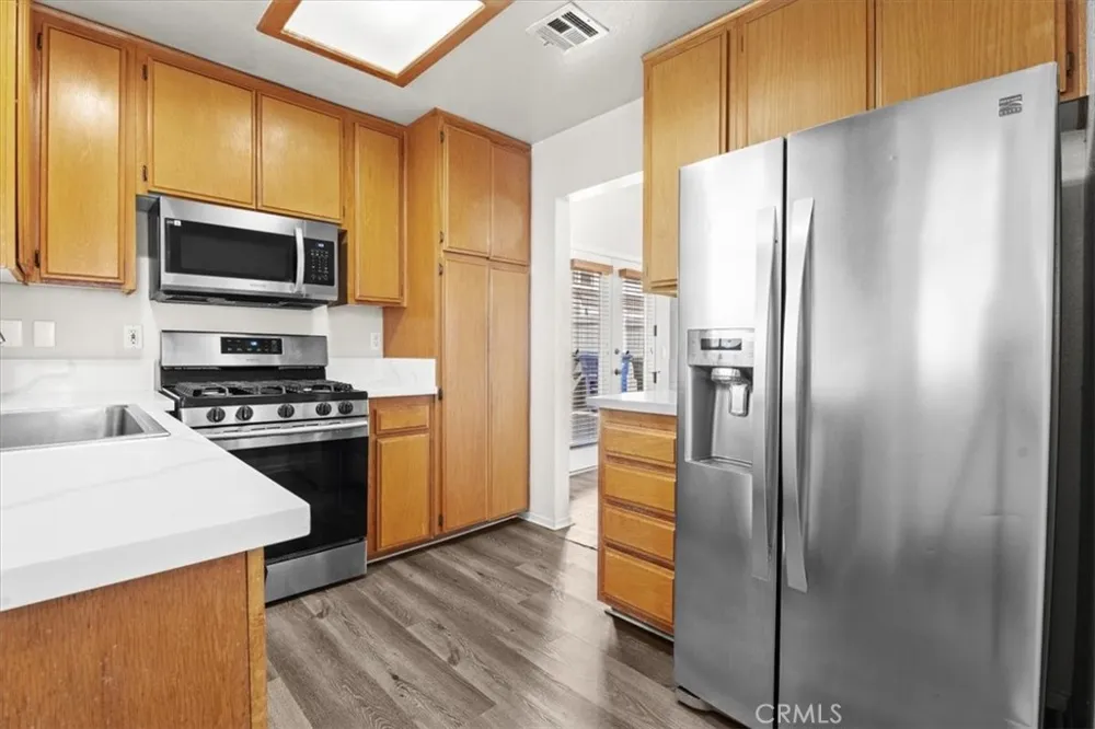 313 E Oak Avenue El Segundo, CA 90245