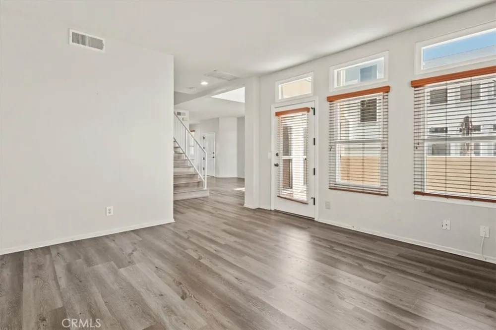 313 E Oak Avenue El Segundo, CA 90245