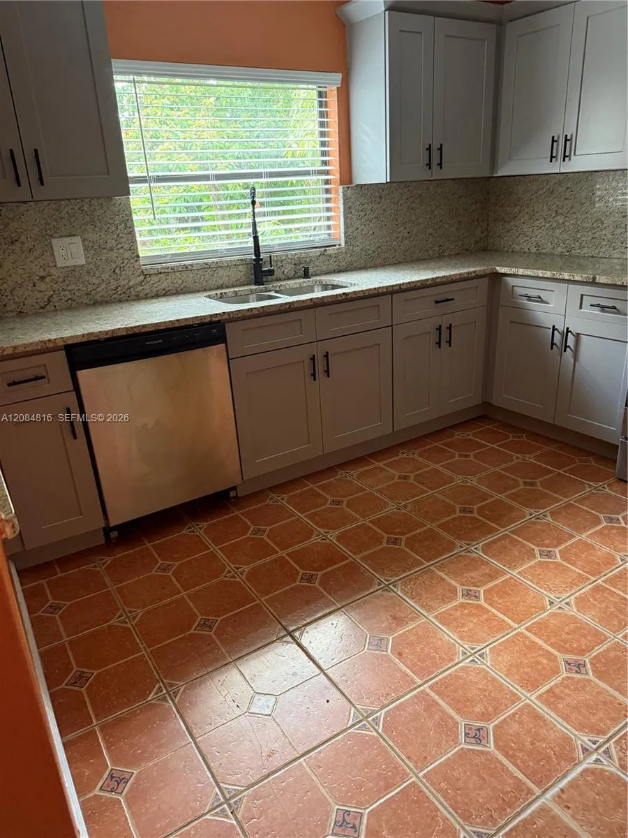 1829 MATTERHORN DR #0 Orlando, FL 32818