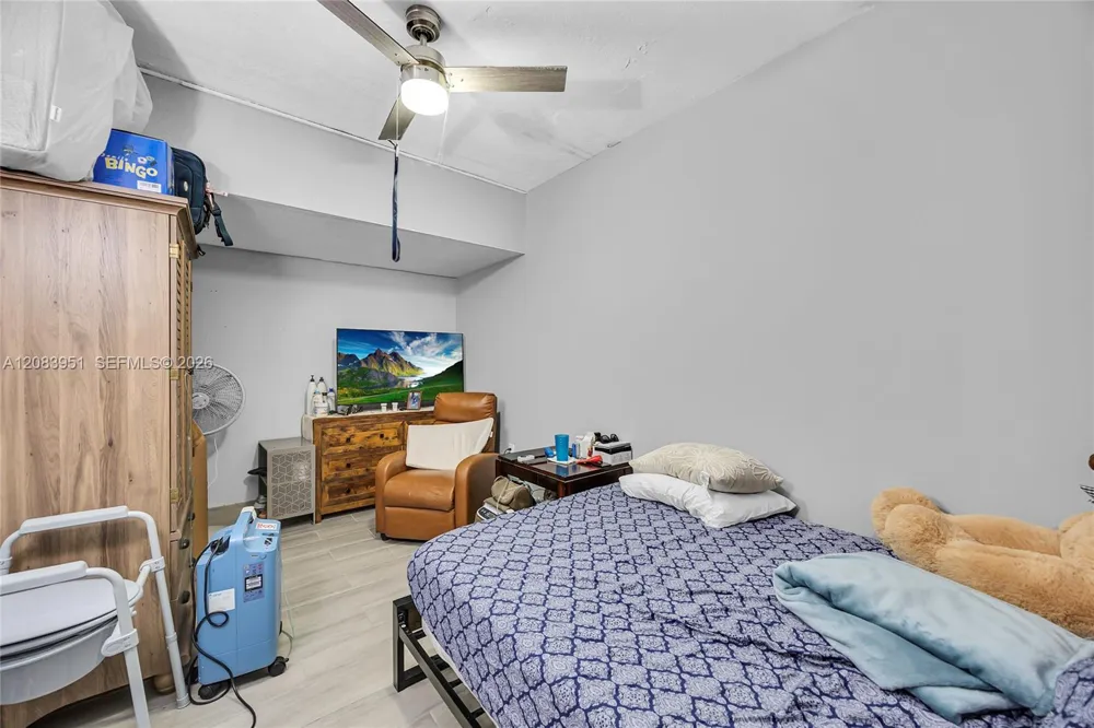 8441 Sunset Strip Sunrise, FL 33322