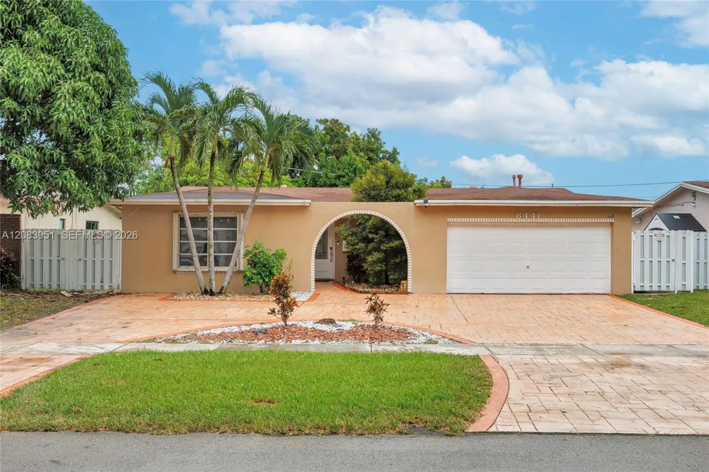 8441 Sunset Strip Sunrise, FL 33322