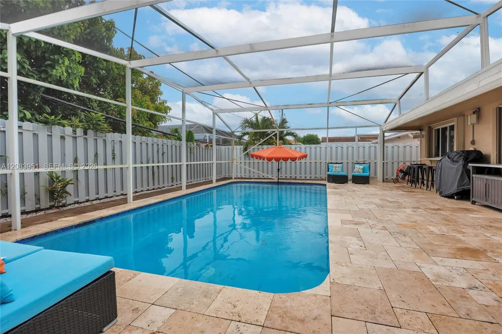 8441 Sunset Strip Sunrise, FL 33322