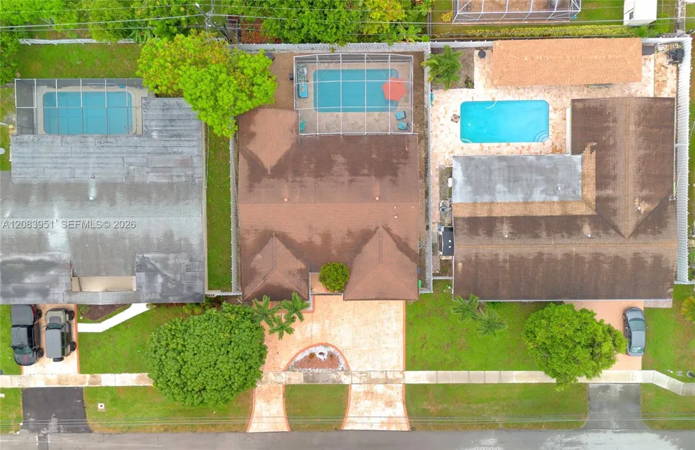 8441 Sunset Strip Sunrise, FL 33322