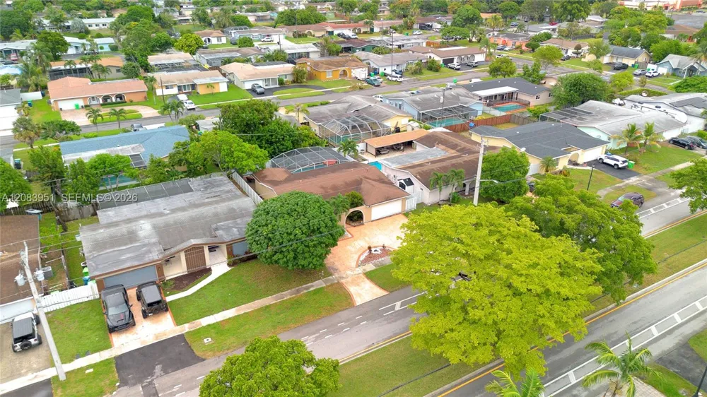 8441 Sunset Strip Sunrise, FL 33322
