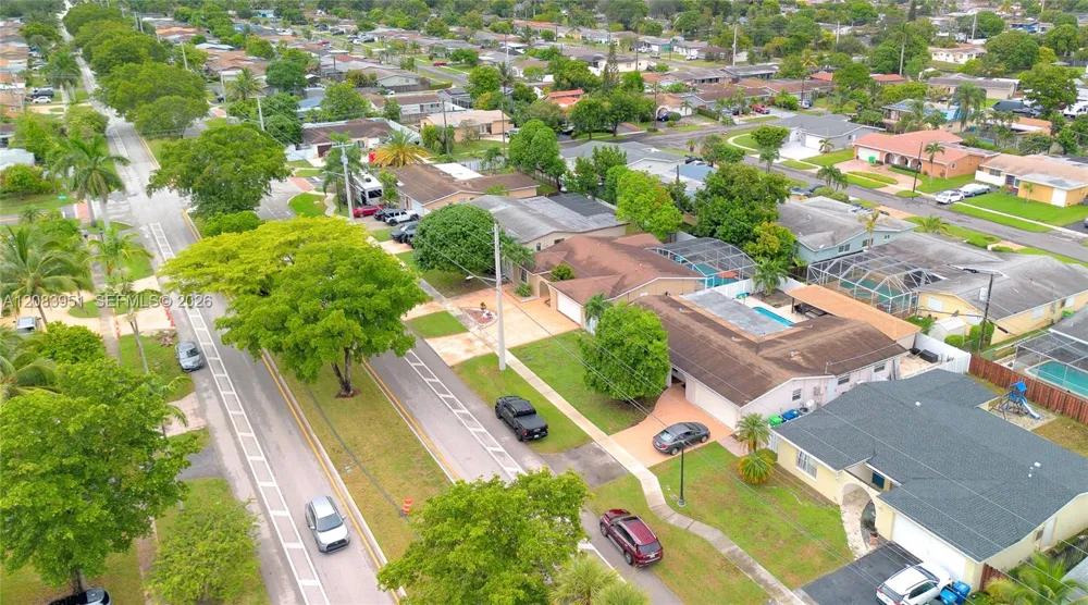 8441 Sunset Strip Sunrise, FL 33322