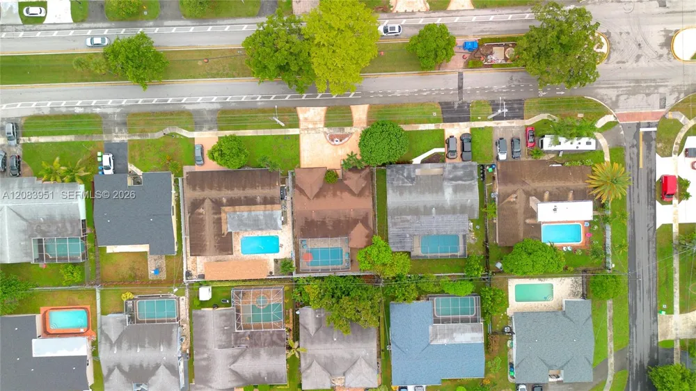 8441 Sunset Strip Sunrise, FL 33322