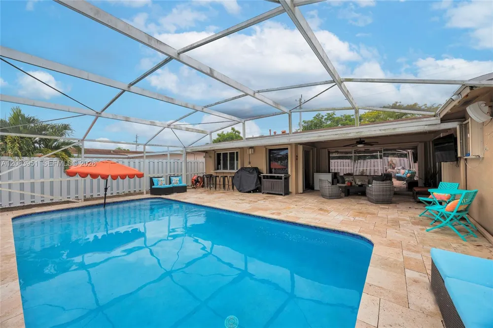 8441 Sunset Strip Sunrise, FL 33322