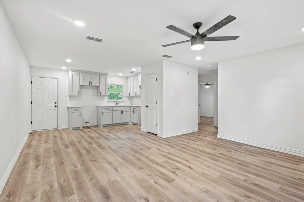 6106 Flagstaff Drive Dallas, TX 75241