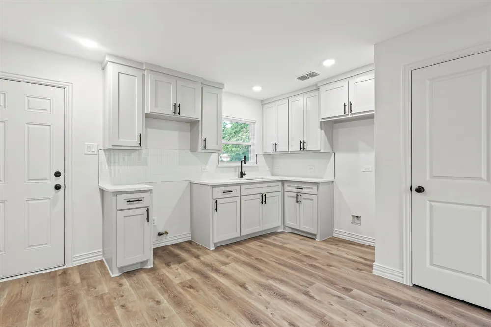 6106 Flagstaff Drive Dallas, TX 75241