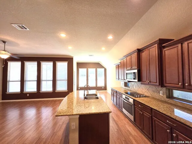 261 NORWOOD CT Cibolo, TX 78108