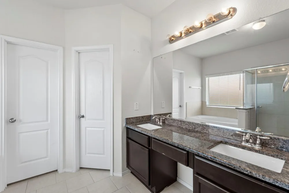 2306 Ocean Pass Lane Richmond, TX 77469