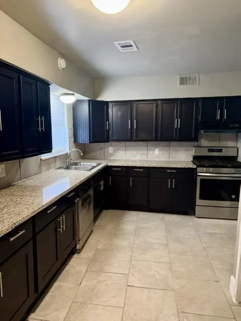 6111 Doulton Drive Houston, TX 77033