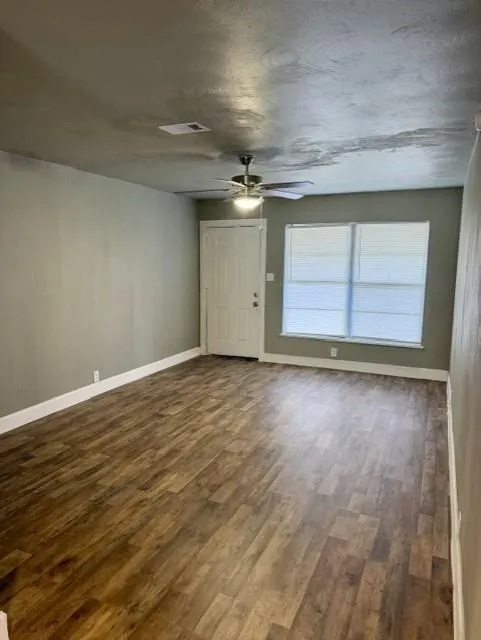 6111 Doulton Drive Houston, TX 77033