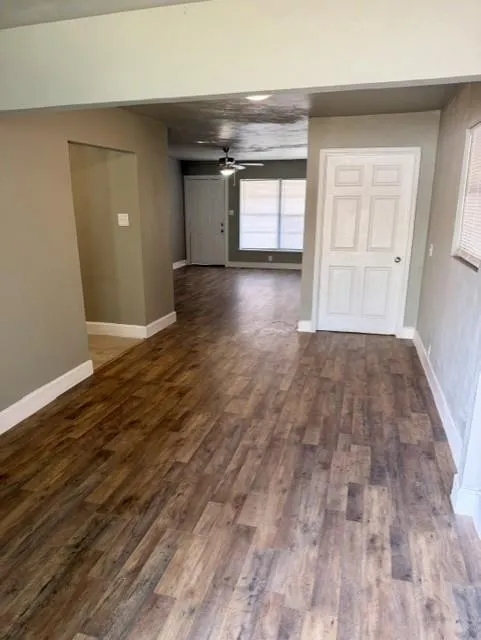 6111 Doulton Drive Houston, TX 77033