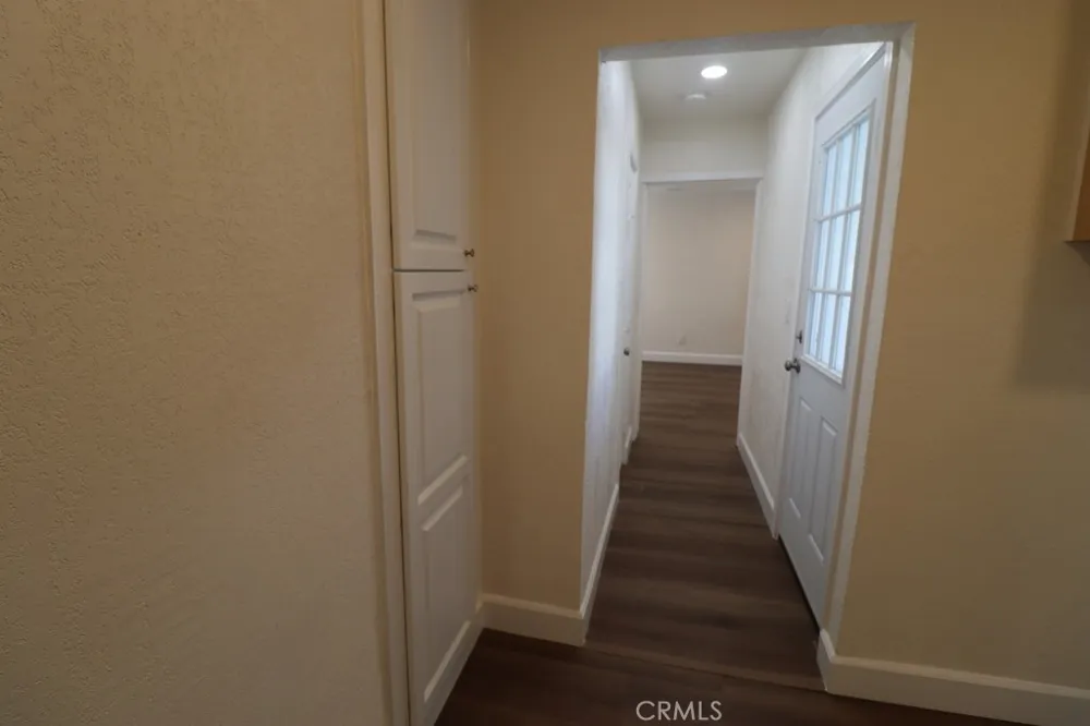 1917 W 74th Los Angeles, CA 90047