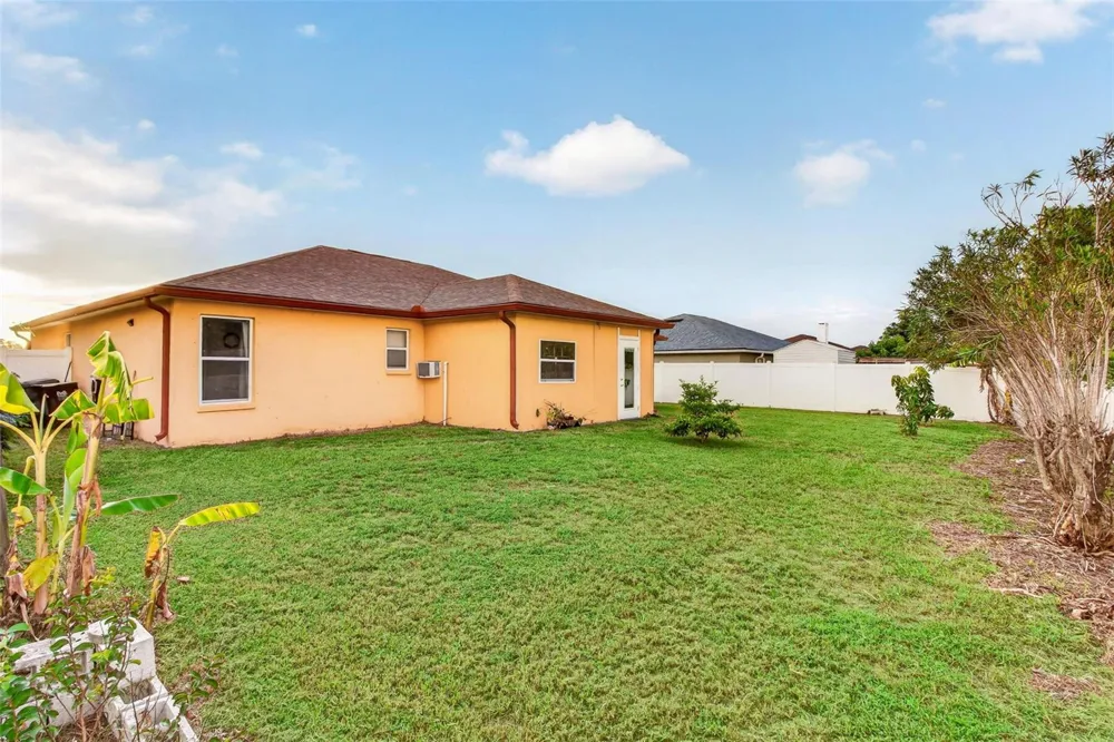 5622 FISCHER DRIVE Lakeland, FL 33812