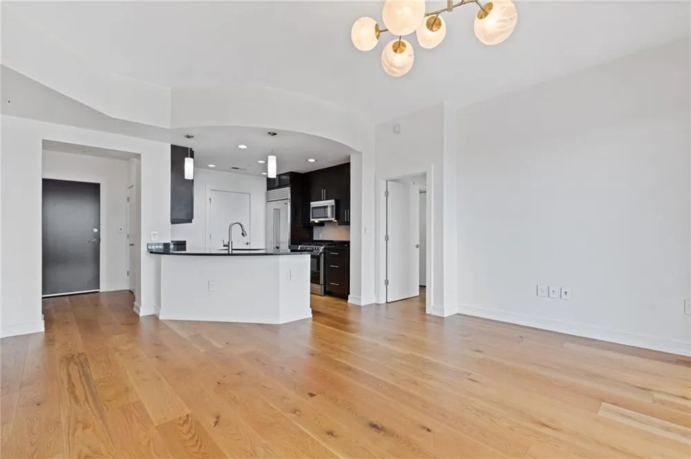 222 12th Street NE #2108 Atlanta, GA 30309