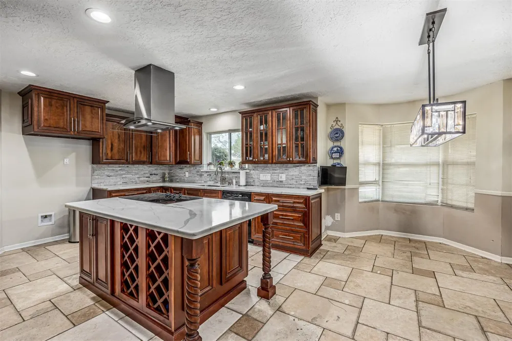 803 Sharon Lane Baytown, TX 77521