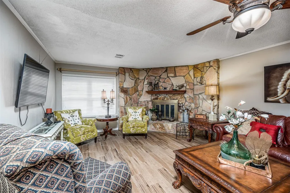 803 Sharon Lane Baytown, TX 77521