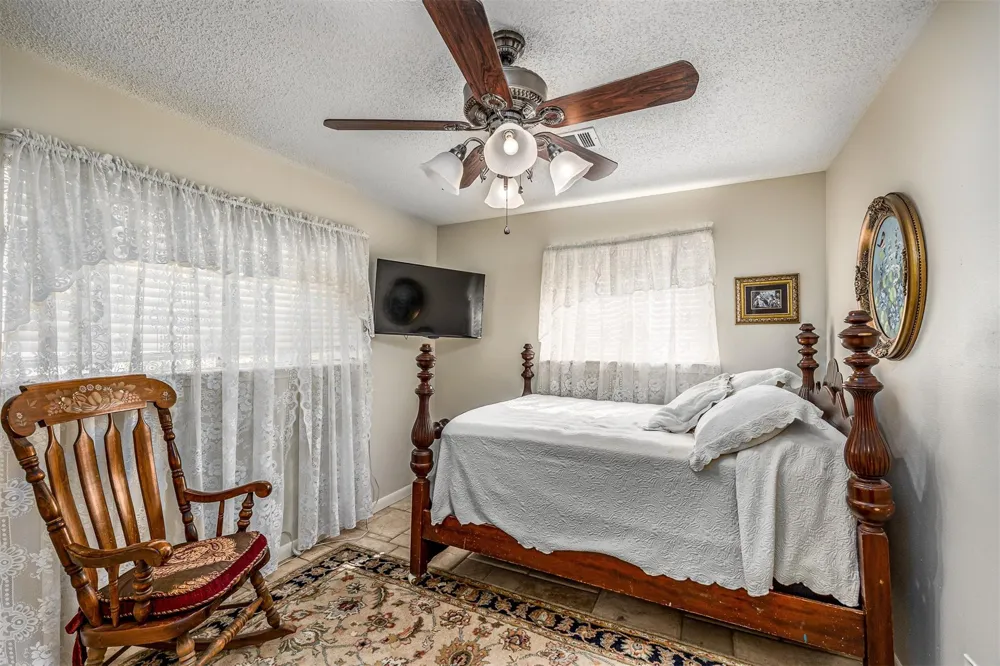803 Sharon Lane Baytown, TX 77521