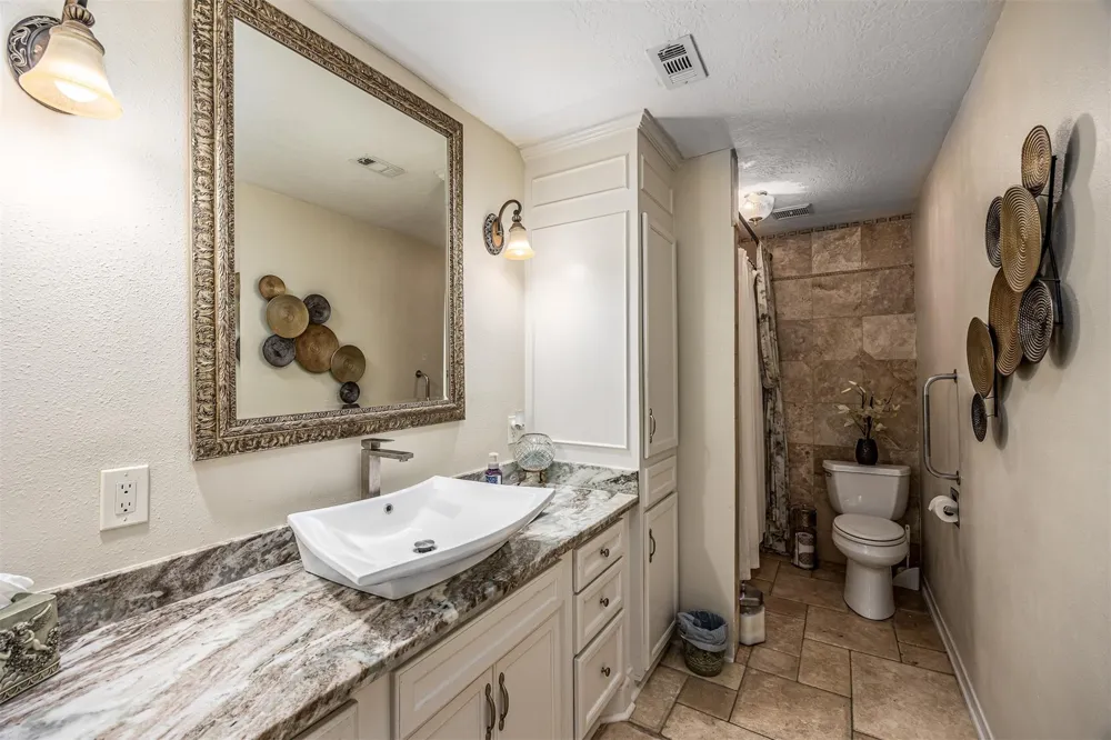 803 Sharon Lane Baytown, TX 77521