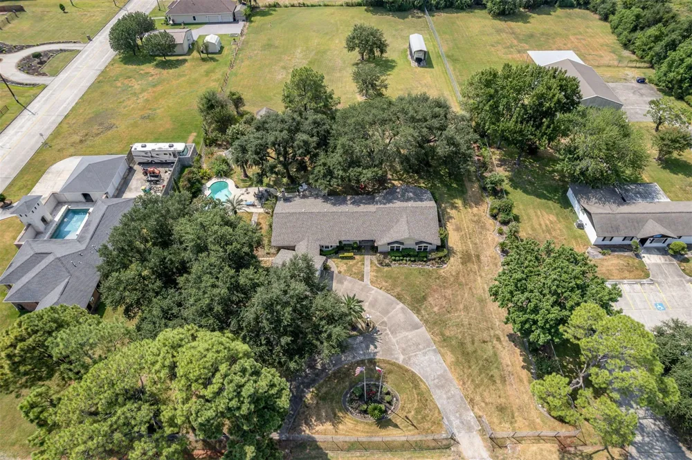803 Sharon Lane Baytown, TX 77521