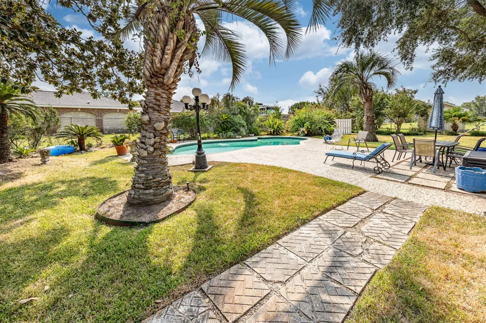803 Sharon Lane Baytown, TX 77521