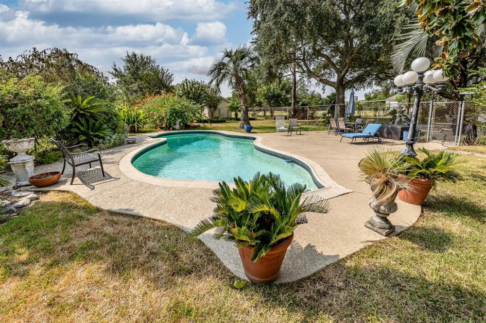 803 Sharon Lane Baytown, TX 77521