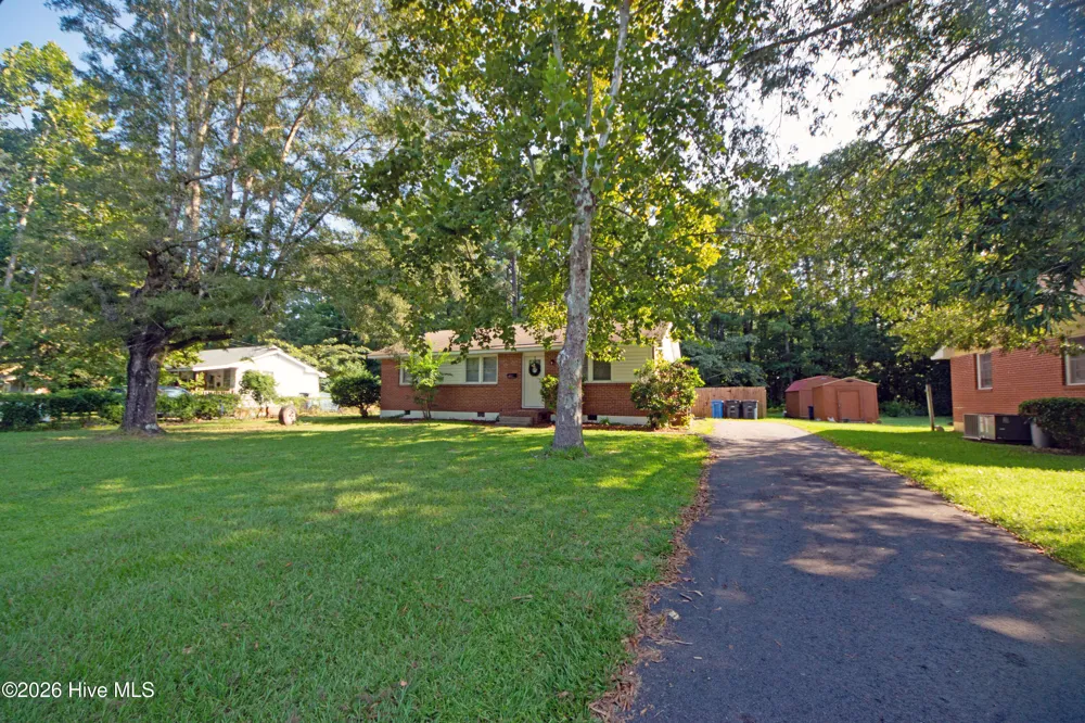 7 Cole Drive Jacksonville, NC 28540