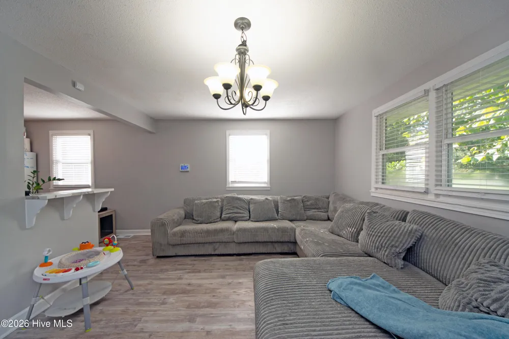 7 Cole Drive Jacksonville, NC 28540
