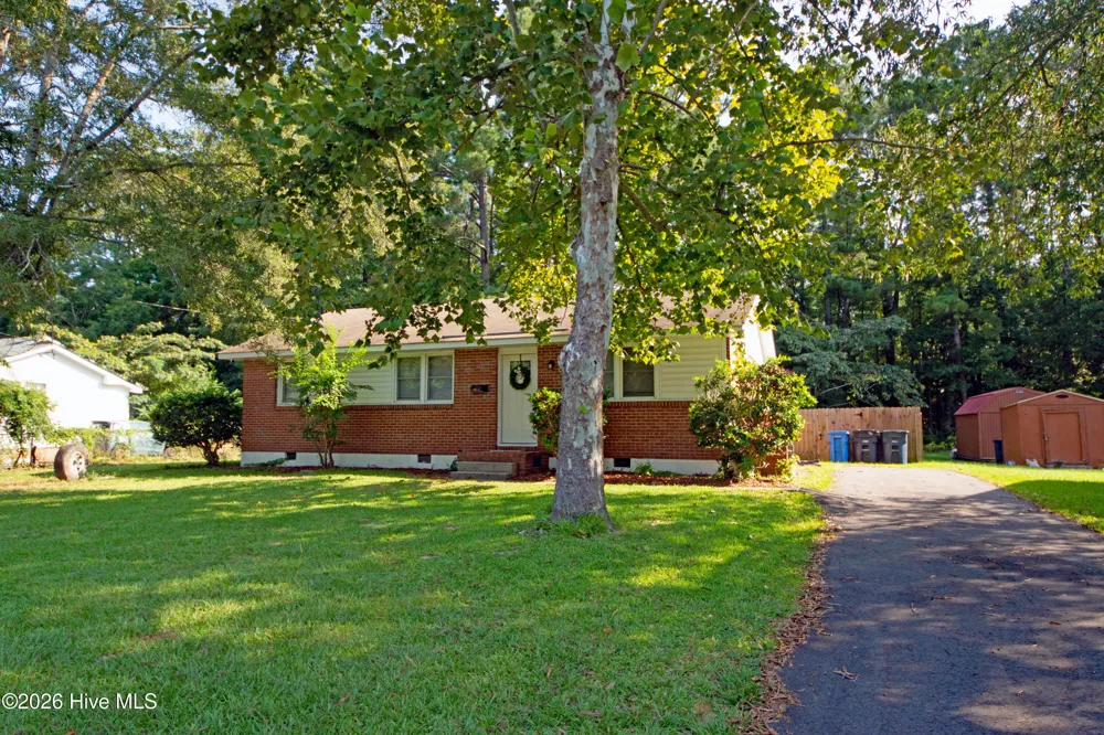 7 Cole Drive Jacksonville, NC 28540