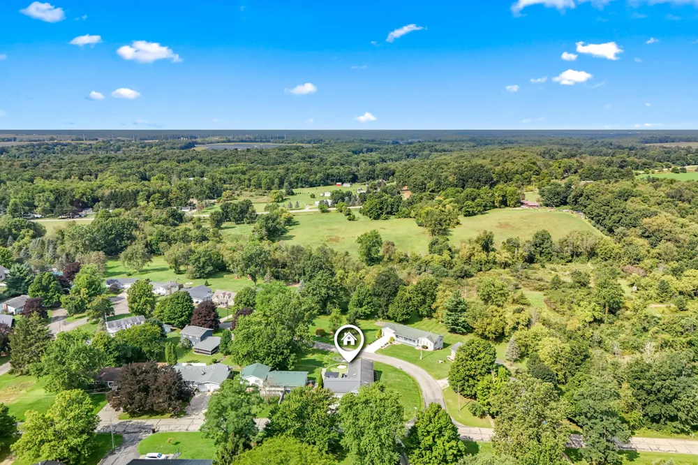 745 Wright Street Jonesville, MI 49250