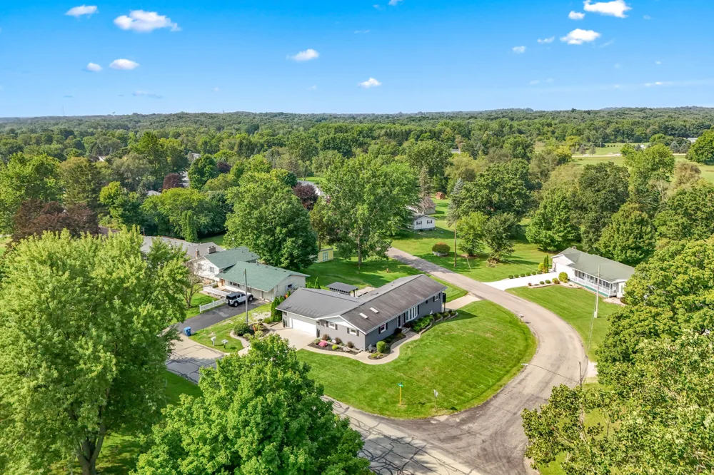 745 Wright Street Jonesville, MI 49250