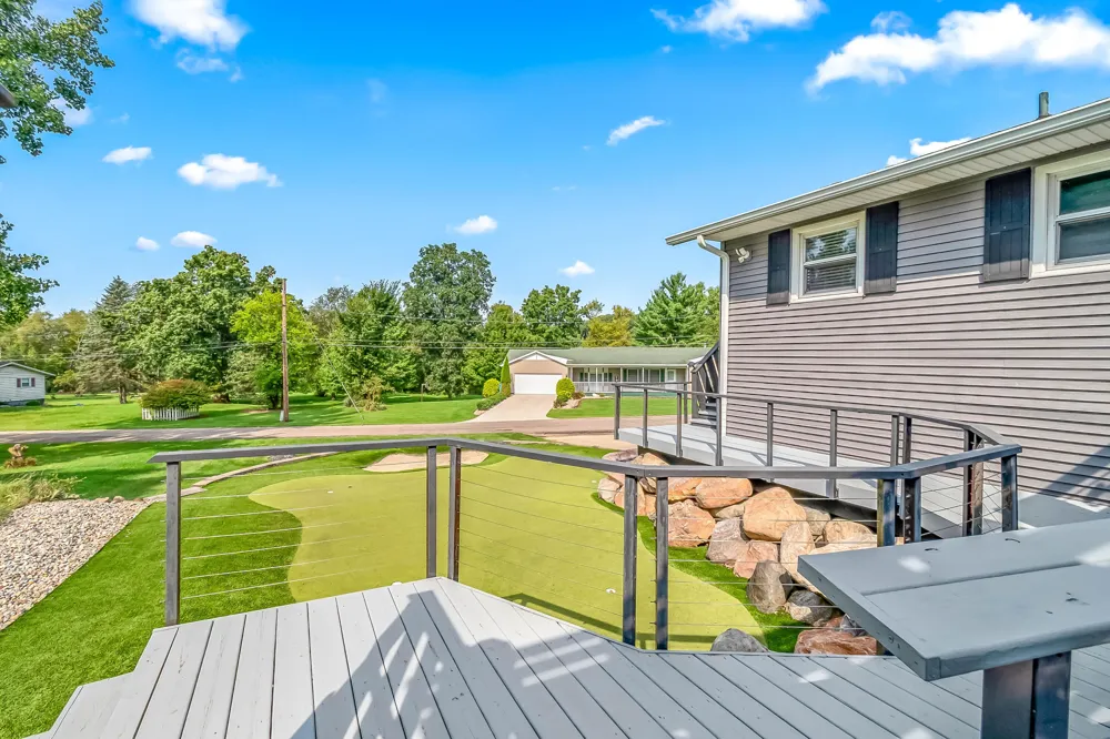 745 Wright Street Jonesville, MI 49250