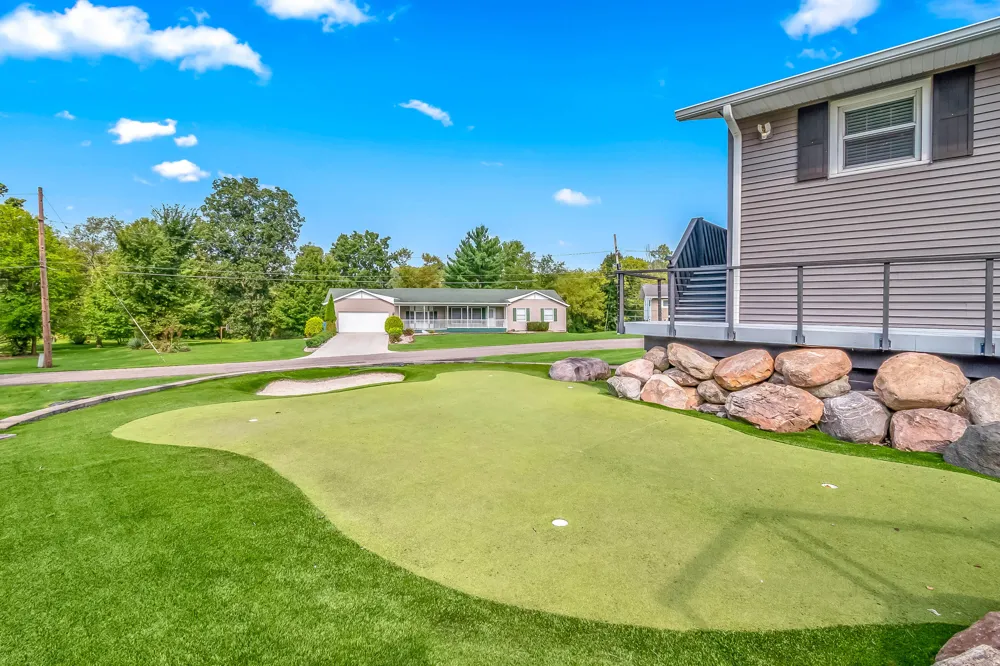 745 Wright Street Jonesville, MI 49250