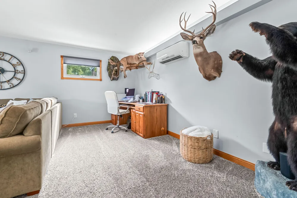 745 Wright Street Jonesville, MI 49250