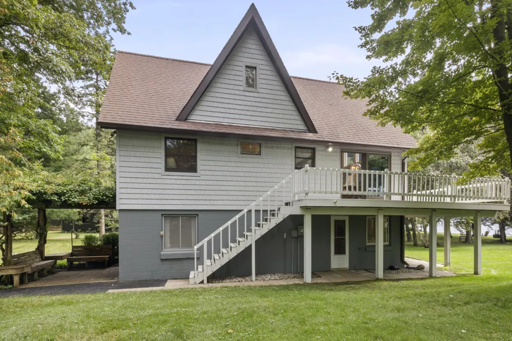 6529 Edgewater Drive Honor, MI 49640